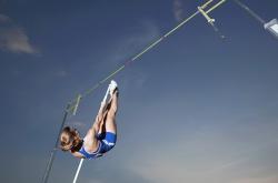 皇家马德里教练压力巨大！，Scout遭遇十五持续失利观众掌声雷动